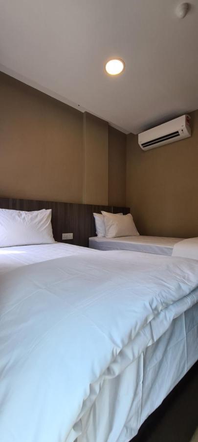 Zitro Hotel Port Dickson Extérieur photo