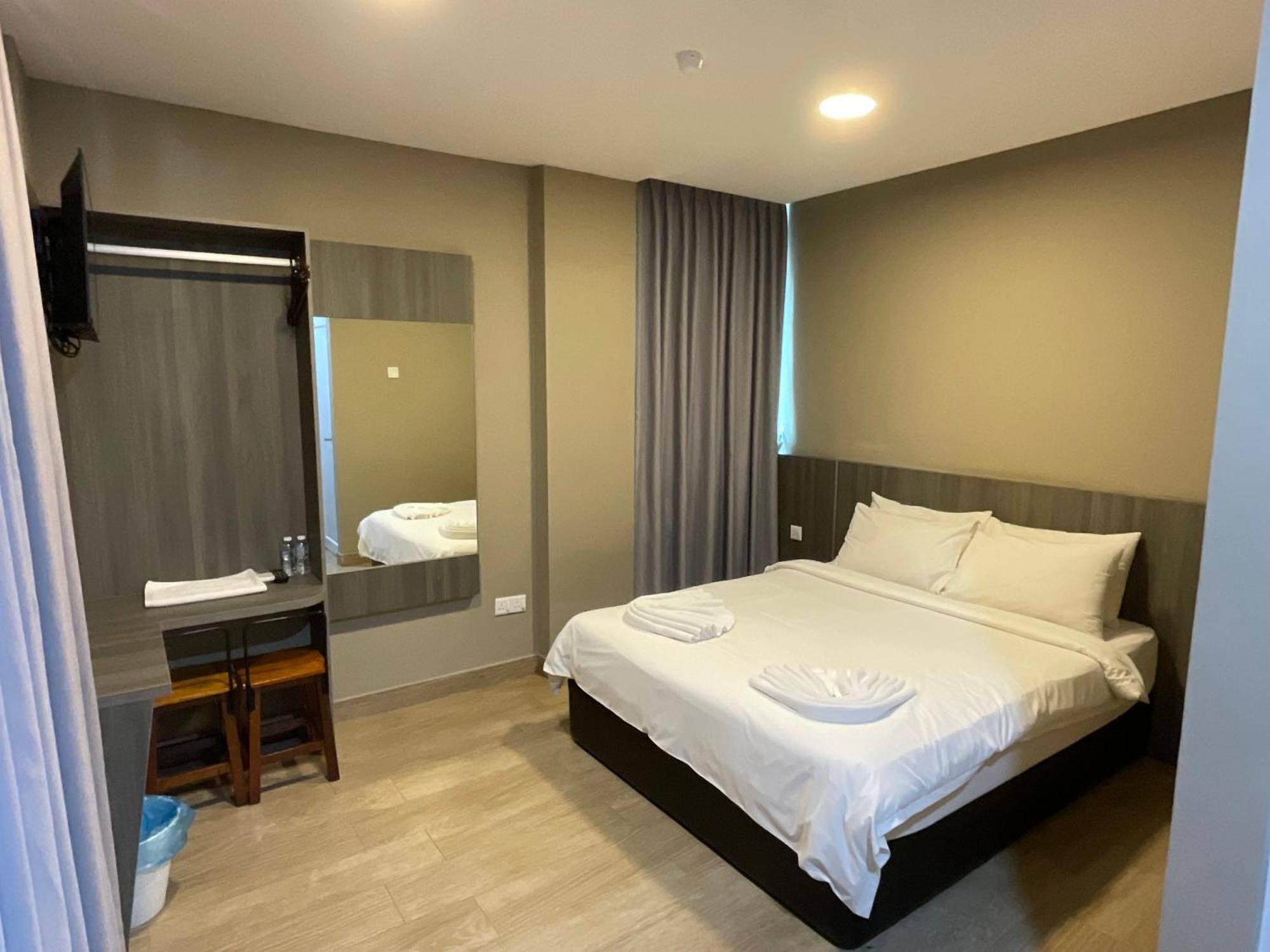 Zitro Hotel Port Dickson Extérieur photo
